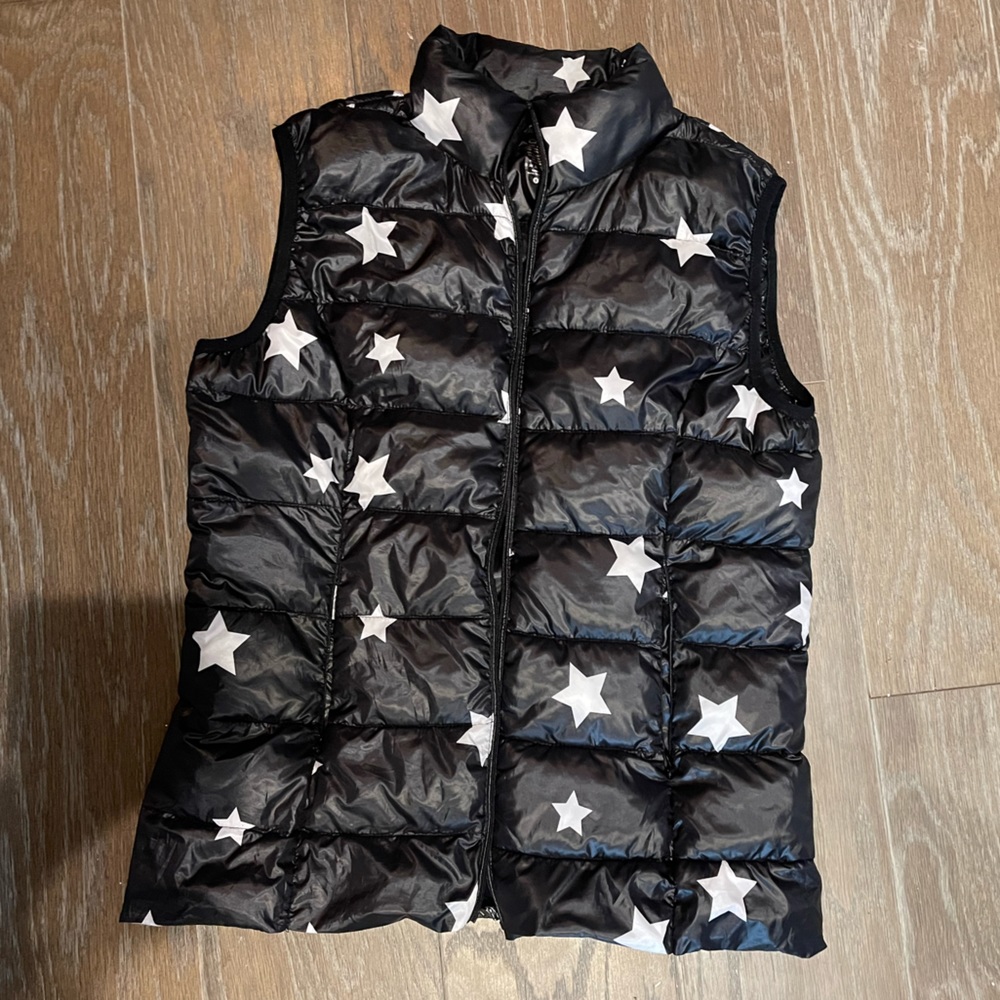Aqua black puffer vest with white stars TTS worn once